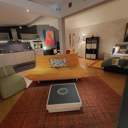 La Crique De L'Evole Apartment Neuchatel Bagian luar foto