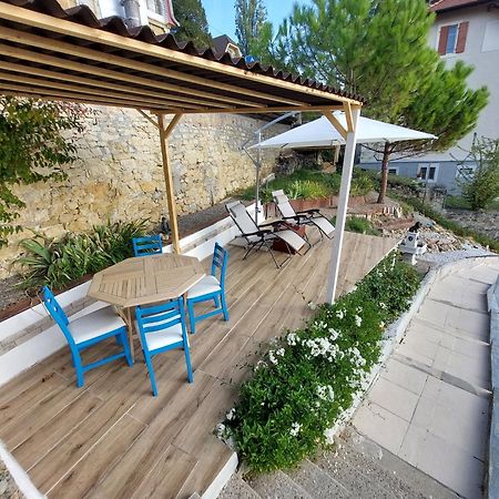 La Crique De L'Evole Apartment Neuchatel Bagian luar foto