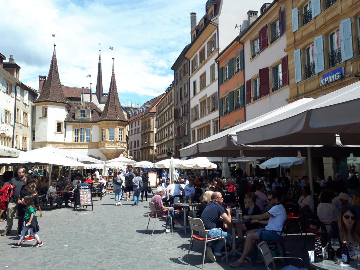 La Crique De L'Evole Apartment Neuchatel Bagian luar foto