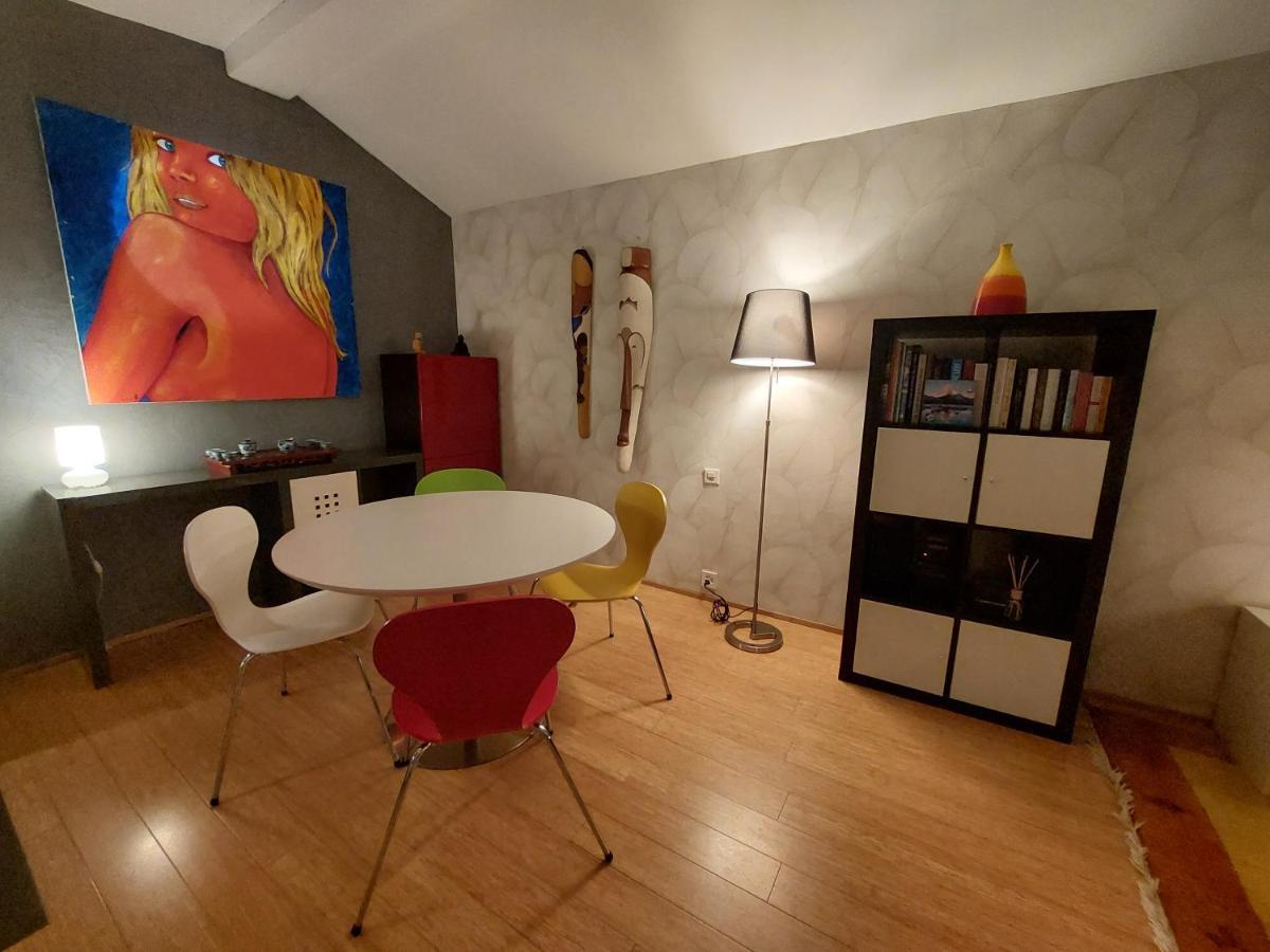 La Crique De L'Evole Apartment Neuchatel Bagian luar foto